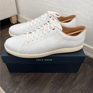 Cole Haan Men's White and Tan Sneakers - NEVER WORN